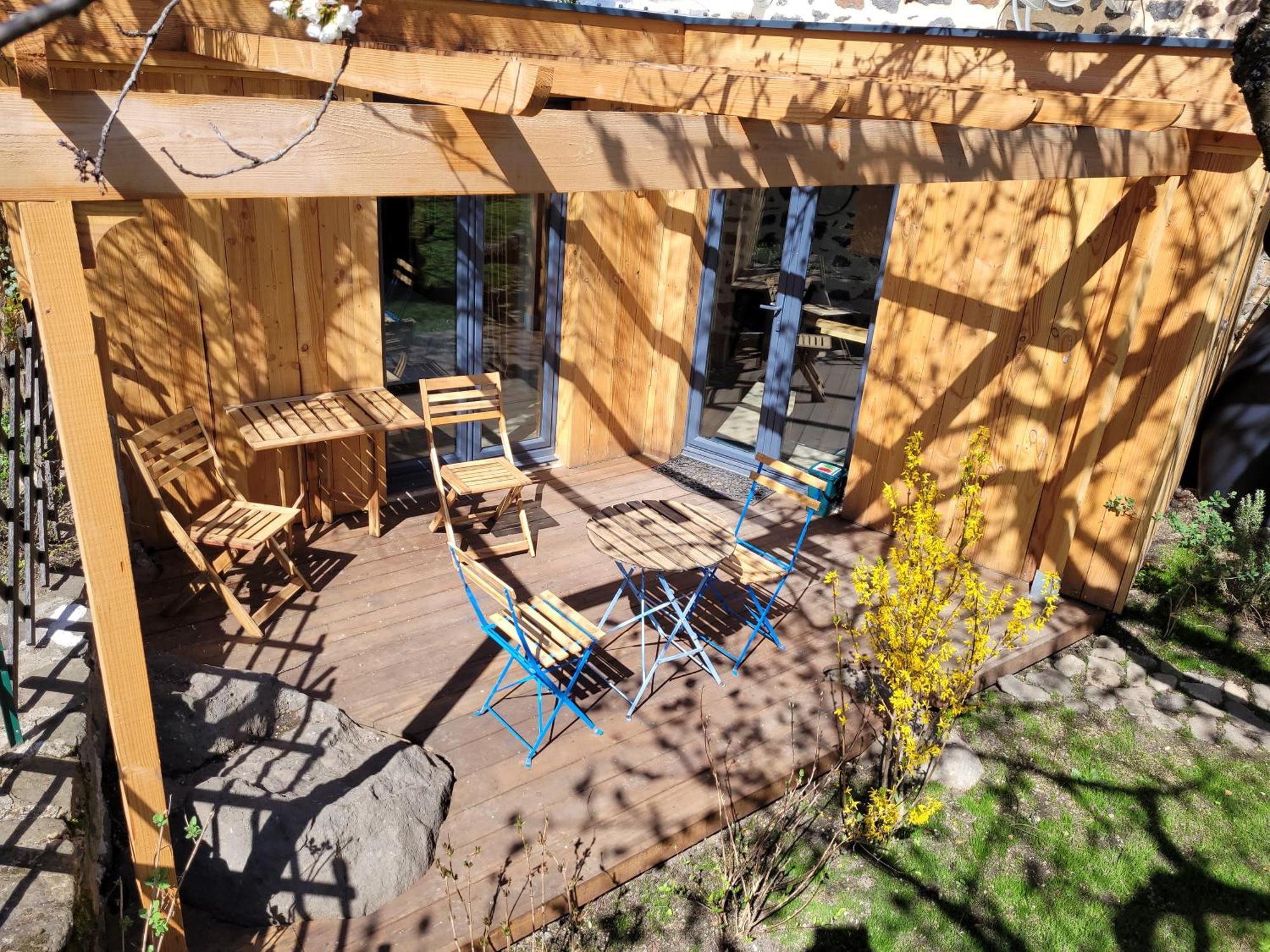 La Maisonnette Sous Le Cerisier Bergonne Exterior foto
